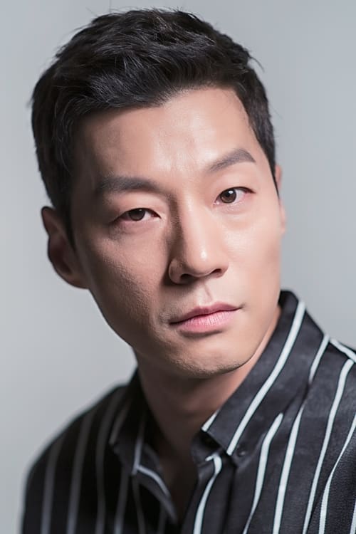 Imagen del actor Lee Chun-hee